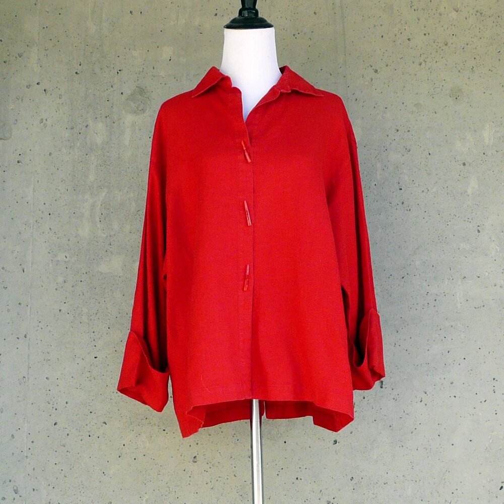 Courtney Washington heavy weight red linen shirt / light jacket, large
